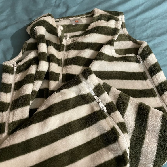 Wearable blanket - Picture 3 of 4